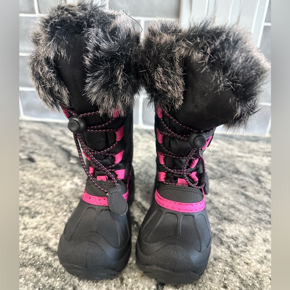 Toddler girls size 9 snow boots